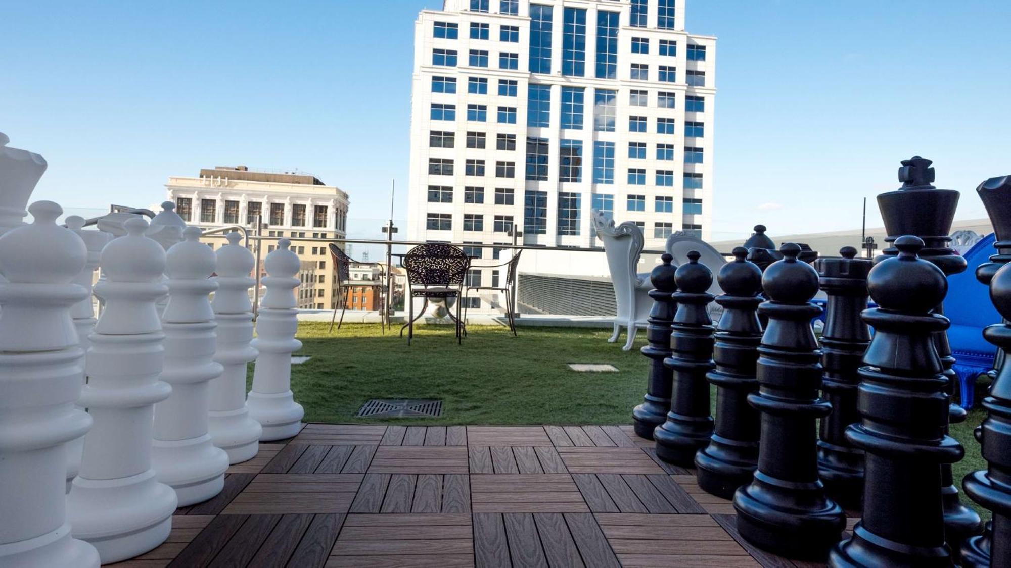 Отель Hilton Norfolk The Main Экстерьер фото